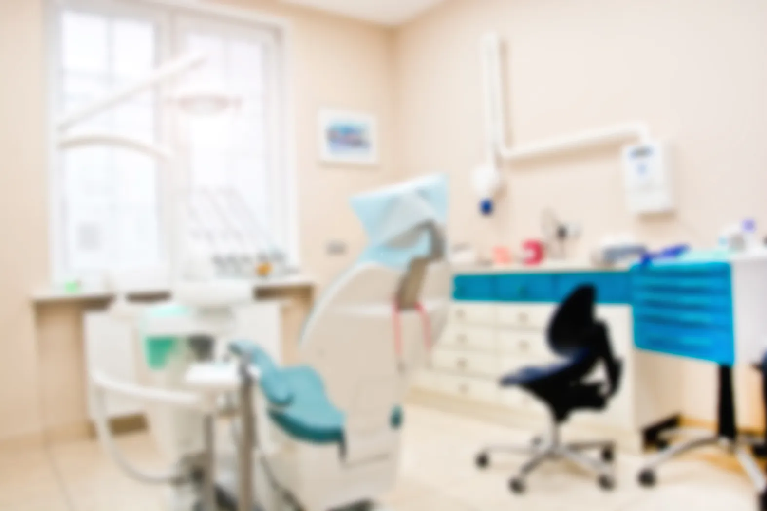 professional-dentist-tools-dental-office